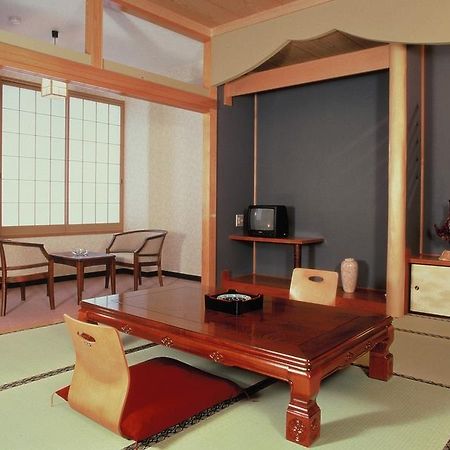 Ryokan Ikazawa Onsen Yumotokan Minamiuonuma Exterior photo